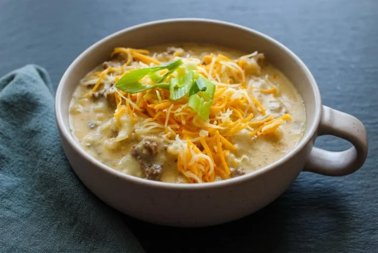 Keto Cheeseburger Soup