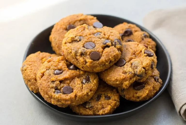 Keto Pumpkin Chocolate Chip Cookies